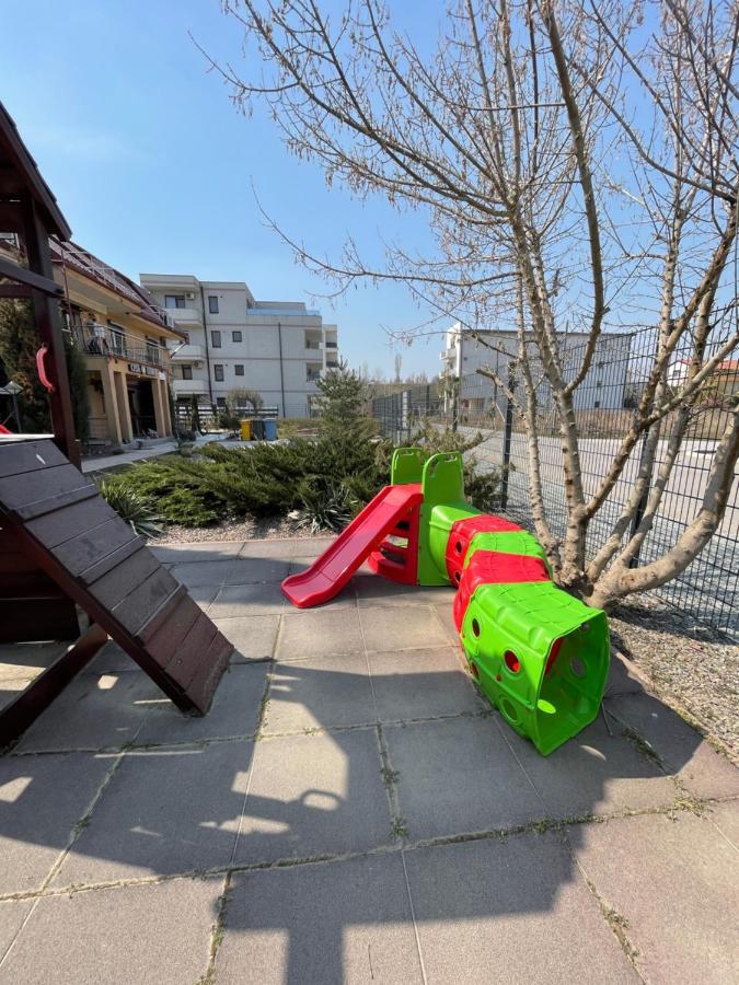 ホテル Ametist Casa Leului ナボダリ エクステリア 写真