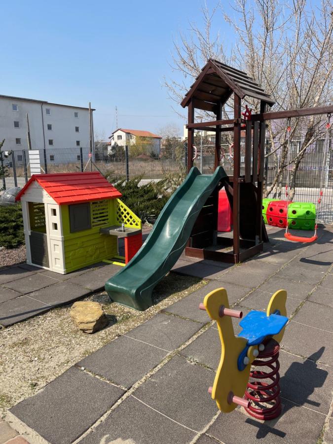 ホテル Ametist Casa Leului ナボダリ エクステリア 写真